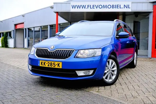 Photo 1 : Skoda Octavia 2017 Petrol