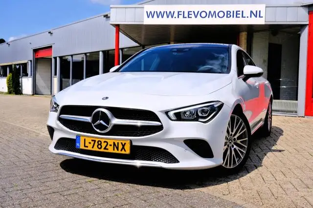 Photo 1 : Mercedes-benz Classe Cla 2021 Petrol