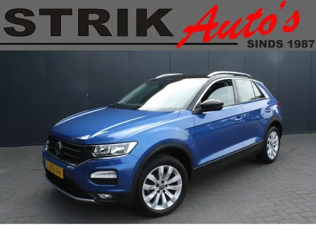 Photo 1 : Volkswagen T-roc 2021 Essence