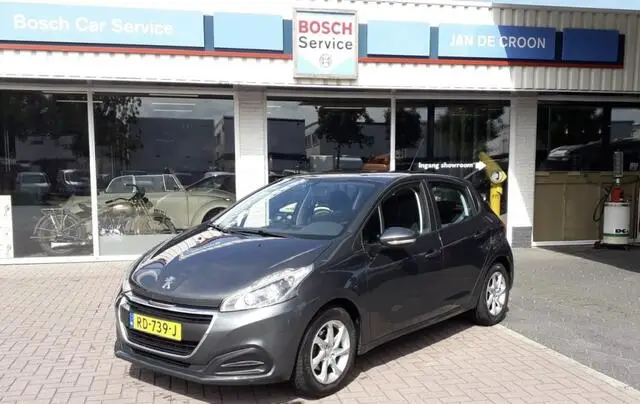 Photo 1 : Peugeot 208 2016 Petrol