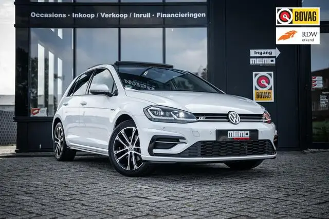 Photo 1 : Volkswagen Golf 2017 Essence