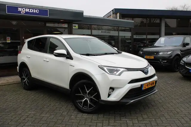 Photo 1 : Toyota Rav4 2017 Hybride