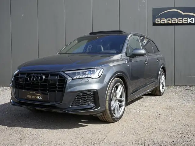 Photo 1 : Audi Q7 2021 Hybrid