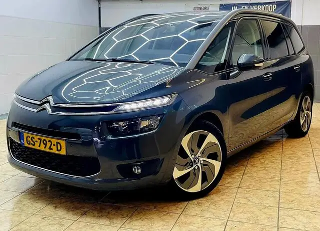 Photo 1 : Citroen C4 2015 Petrol