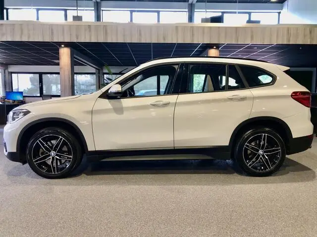 Photo 1 : Bmw X1 2016 Petrol