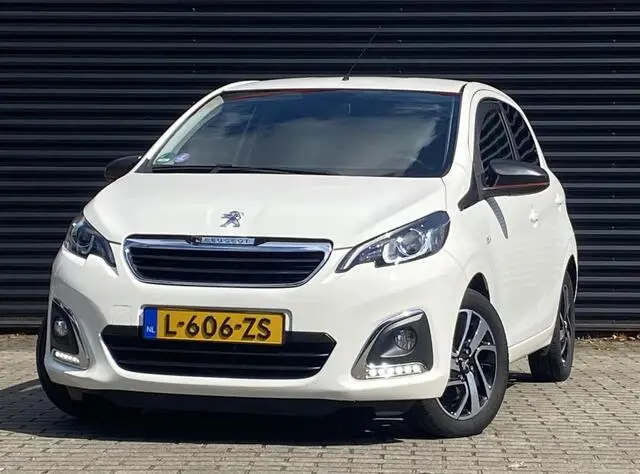 Photo 1 : Peugeot 108 2016 Petrol