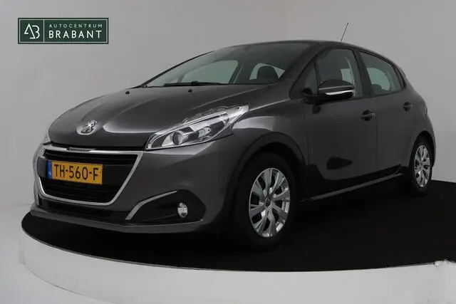 Photo 1 : Peugeot 208 2018 Petrol