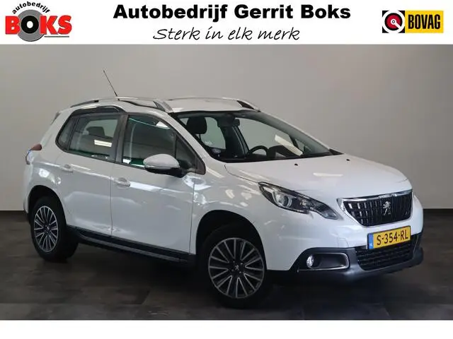 Photo 1 : Peugeot 2008 2018 Petrol