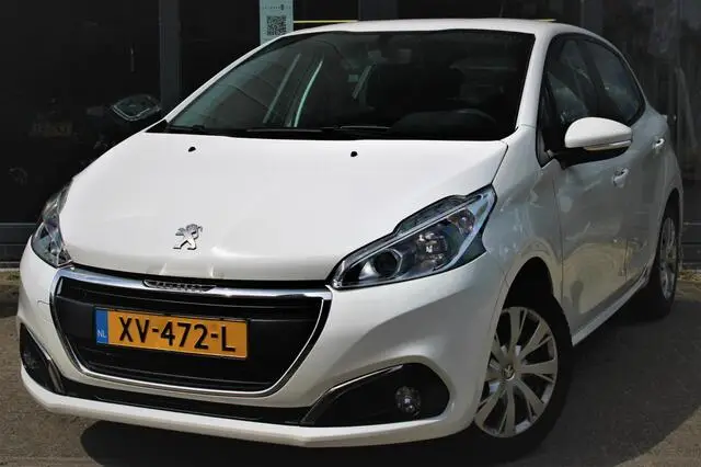 Photo 1 : Peugeot 208 2019 Petrol