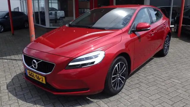 Photo 1 : Volvo V40 2018 Petrol