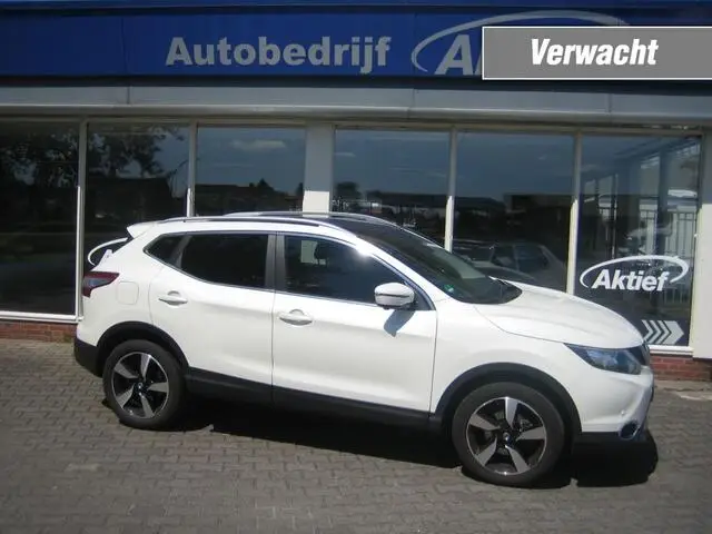 Photo 1 : Nissan Qashqai 2017 Petrol