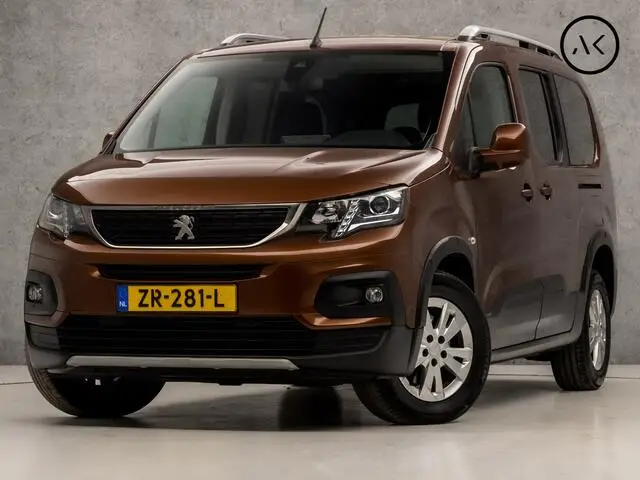 Photo 1 : Peugeot Rifter 2019 Essence