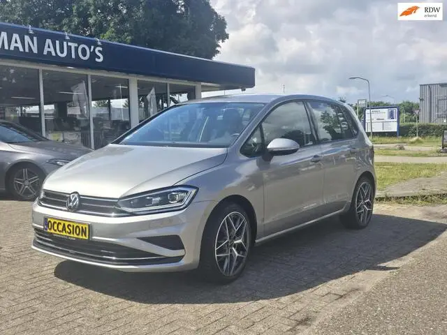 Photo 1 : Volkswagen Golf 2019 Essence