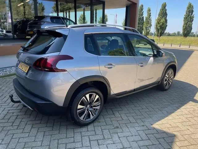 Photo 1 : Peugeot 2008 2019 Petrol