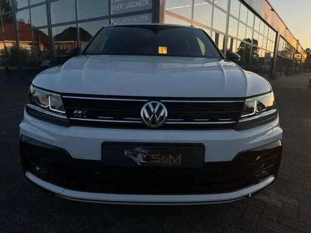 Photo 1 : Volkswagen Tiguan 2020 Petrol