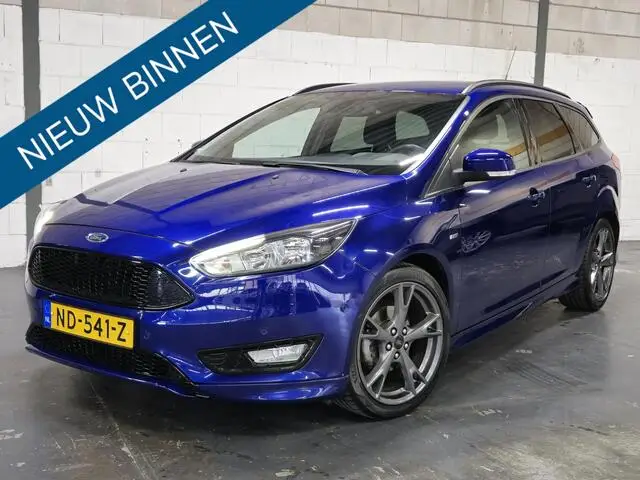 Photo 1 : Ford Focus 2017 Essence