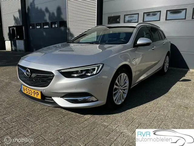 Photo 1 : Opel Insignia 2017 Essence