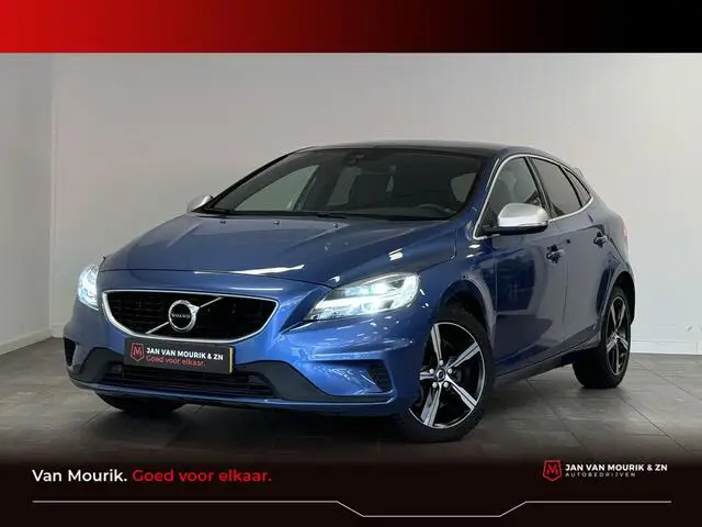 Photo 1 : Volvo V40 2019 Petrol