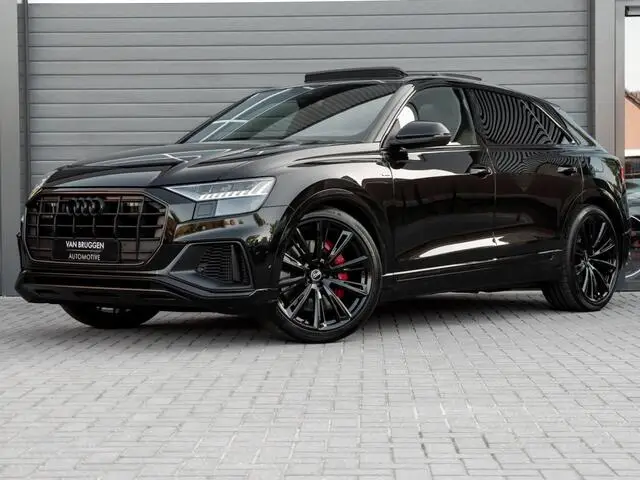 Photo 1 : Audi Q8 2021 Hybrid