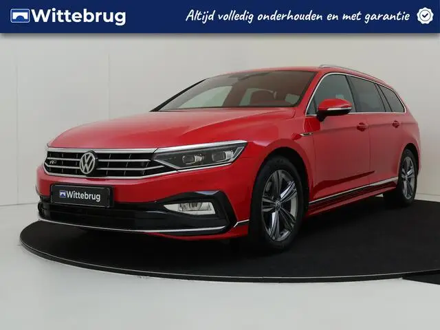 Photo 1 : Volkswagen Passat 2020 Essence