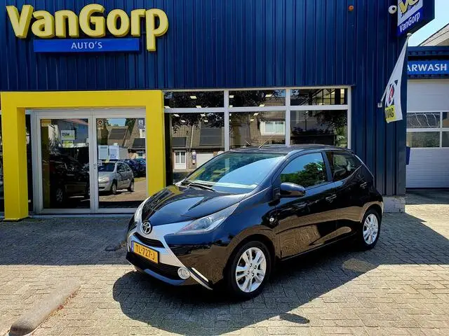 Photo 1 : Toyota Aygo 2017 Essence