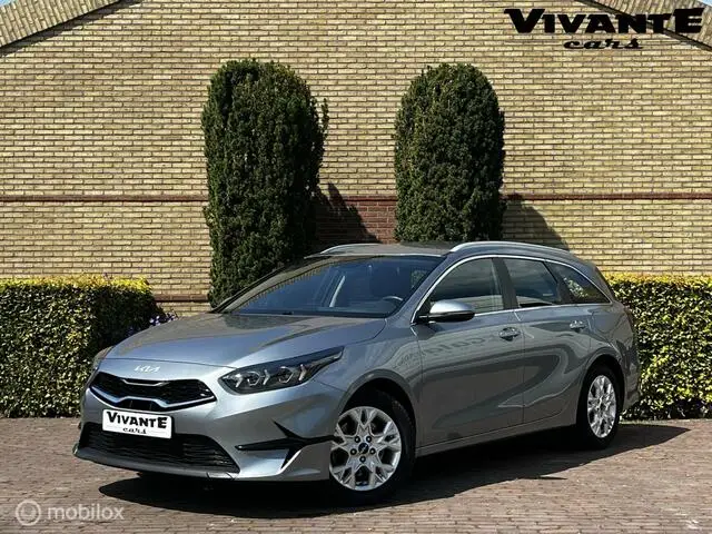 Photo 1 : Kia Ceed 2022 Petrol