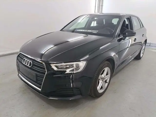 Photo 1 : Audi A3 2019 Diesel