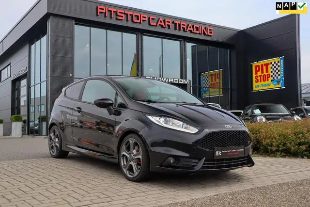 Photo 1 : Ford Fiesta 2016 Essence