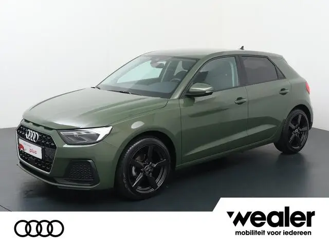 Photo 1 : Audi A1 2023 Essence