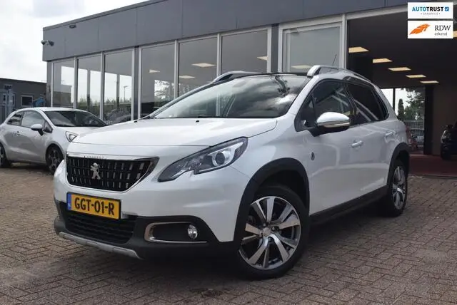 Photo 1 : Peugeot 2008 2016 Petrol