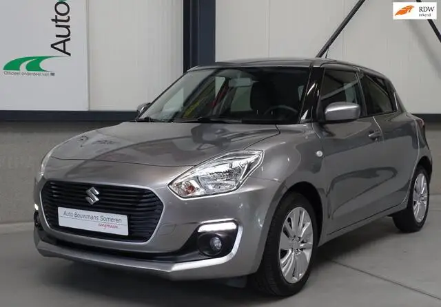 Photo 1 : Suzuki Swift 2019 Petrol