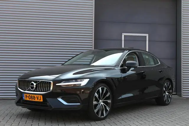 Photo 1 : Volvo S60 2022 Hybrid