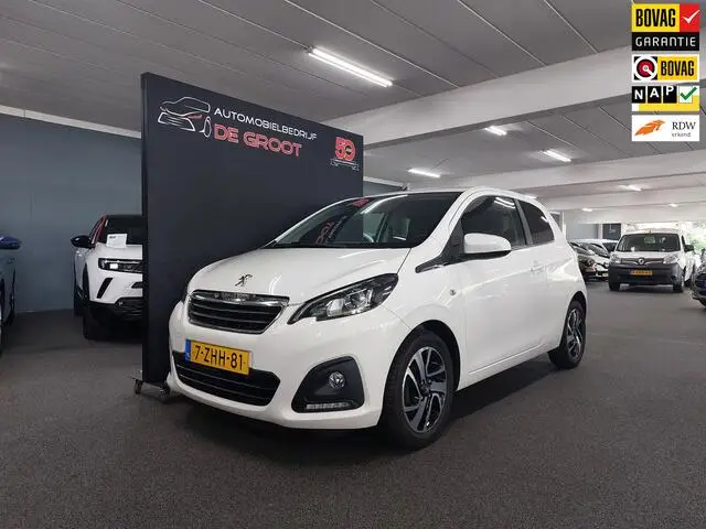 Photo 1 : Peugeot 108 2015 Petrol