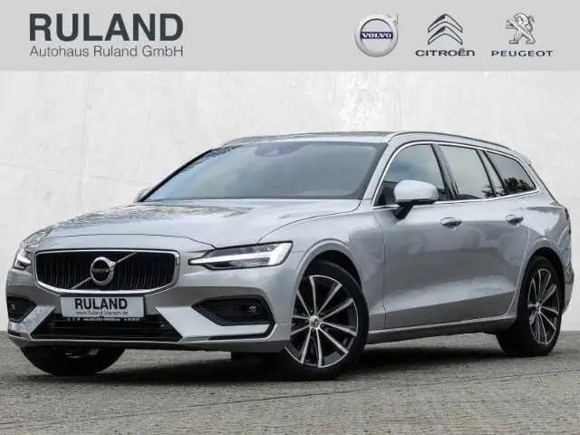 Photo 1 : Volvo V60 2021 Petrol