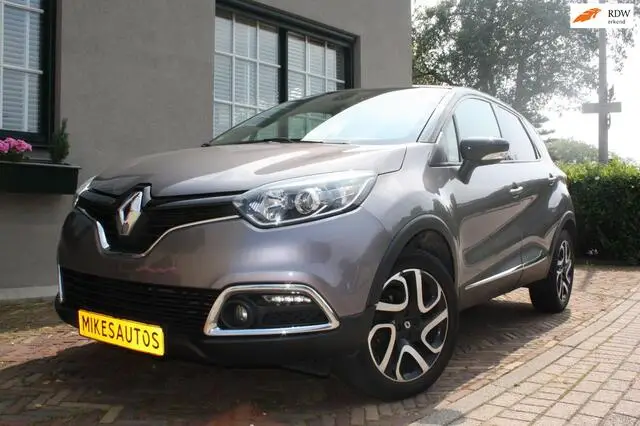 Photo 1 : Renault Captur 2016 Petrol