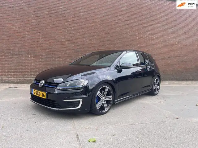 Photo 1 : Volkswagen Golf 2015 Hybride