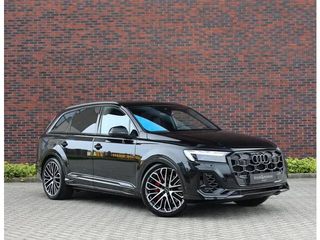 Photo 1 : Audi Q7 2024 Hybrid