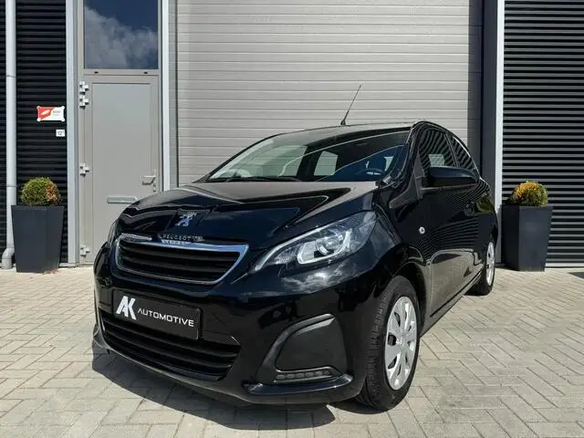 Photo 1 : Peugeot 108 2020 Essence