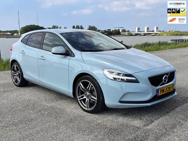 Photo 1 : Volvo V40 2017 Diesel