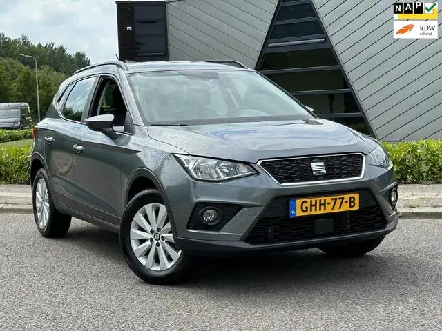 Photo 1 : Seat Arona 2018 Petrol