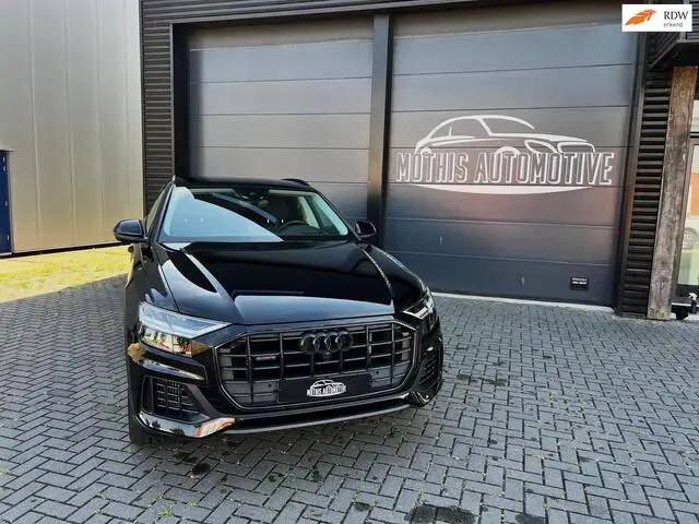 Photo 1 : Audi Q8 2021 Hybride