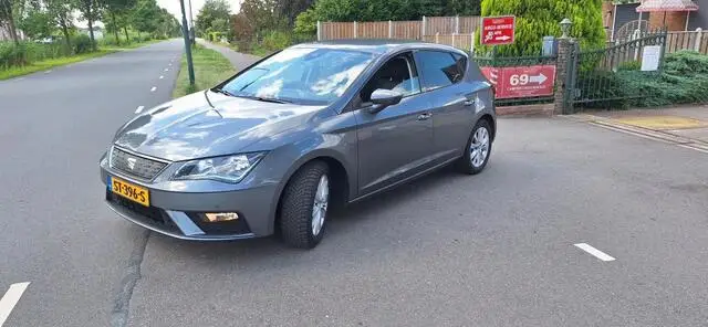 Photo 1 : Seat Leon 2018 Petrol