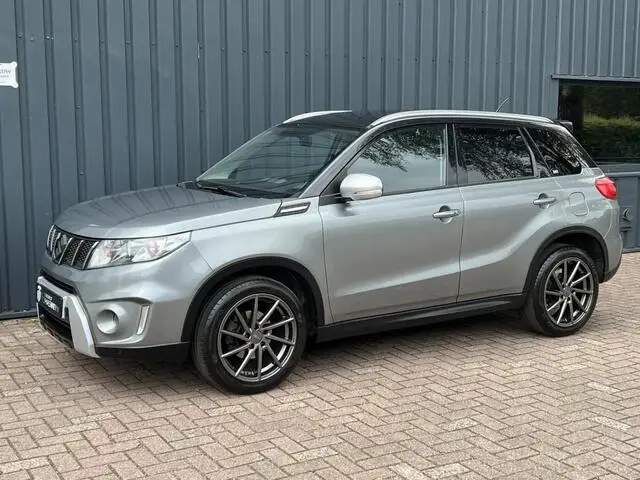 Photo 1 : Suzuki Vitara 2017 Petrol