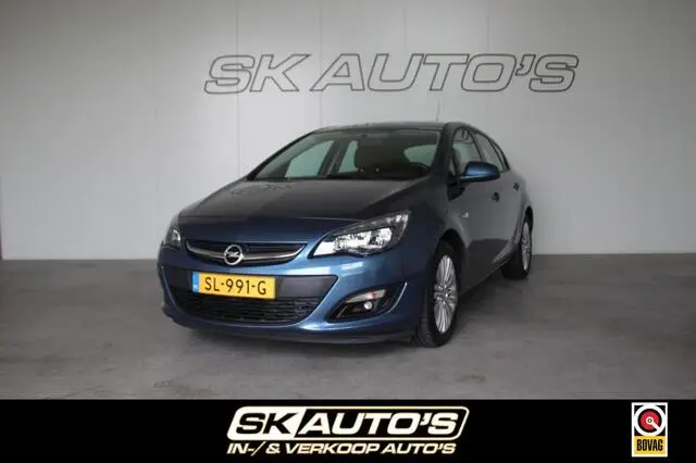 Photo 1 : Opel Astra 2015 Essence