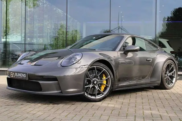 Photo 1 : Porsche 992 2022 Petrol