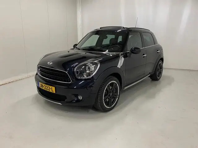 Photo 1 : Mini Countryman 2016 Essence