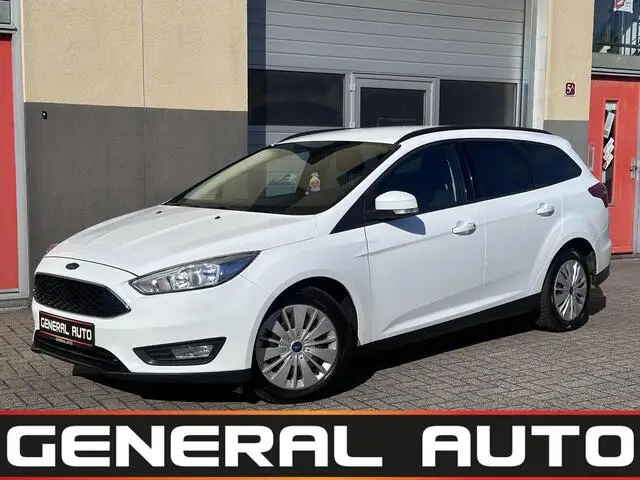 Photo 1 : Ford Focus 2018 Petrol