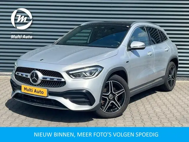 Photo 1 : Mercedes-benz Classe Gla 2020 Hybrid