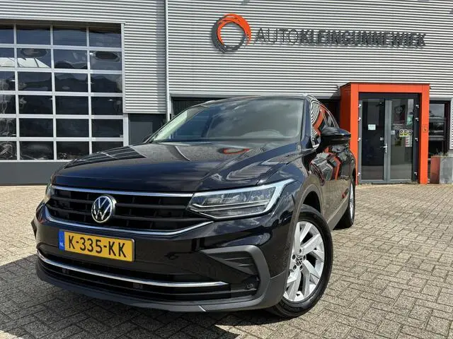 Photo 1 : Volkswagen Tiguan 2021 Petrol