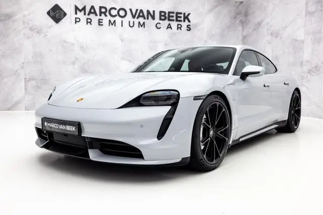 Photo 1 : Porsche Taycan 2020 Electric